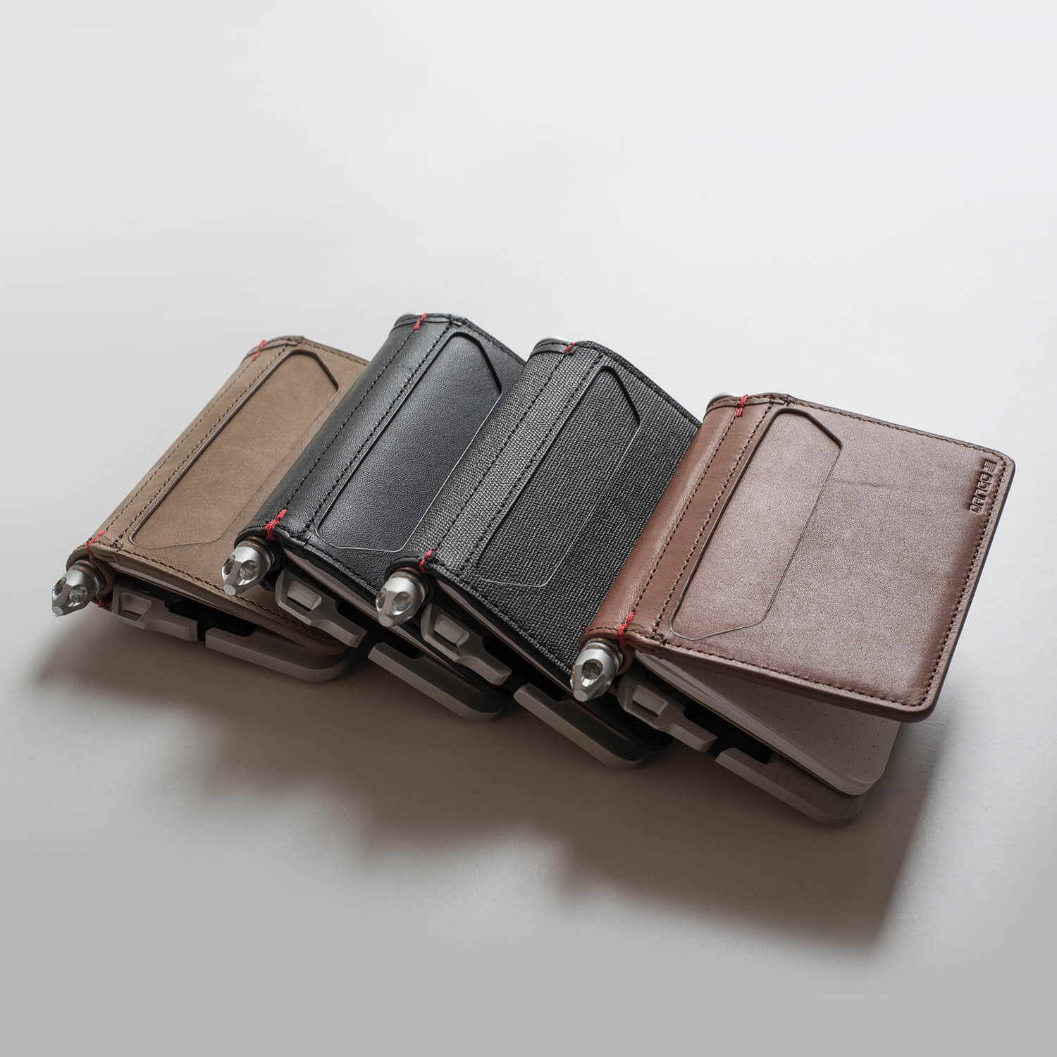 D01 DAPPER™ PEN WALLET - Image 18