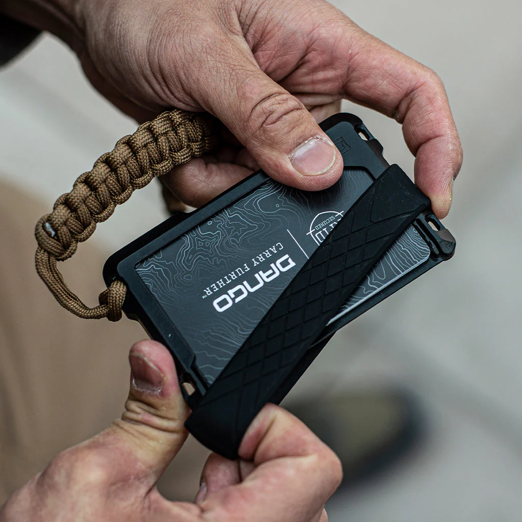 D03 LITE DAPPER RAIL WALLET - Image 20