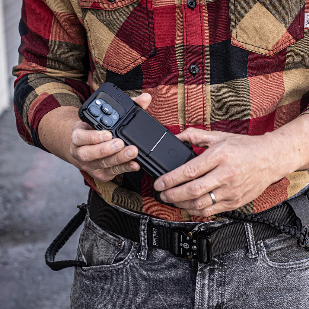 DANGO COVERT CASE FOR IPHONE 16 PRO MAX - Image 15