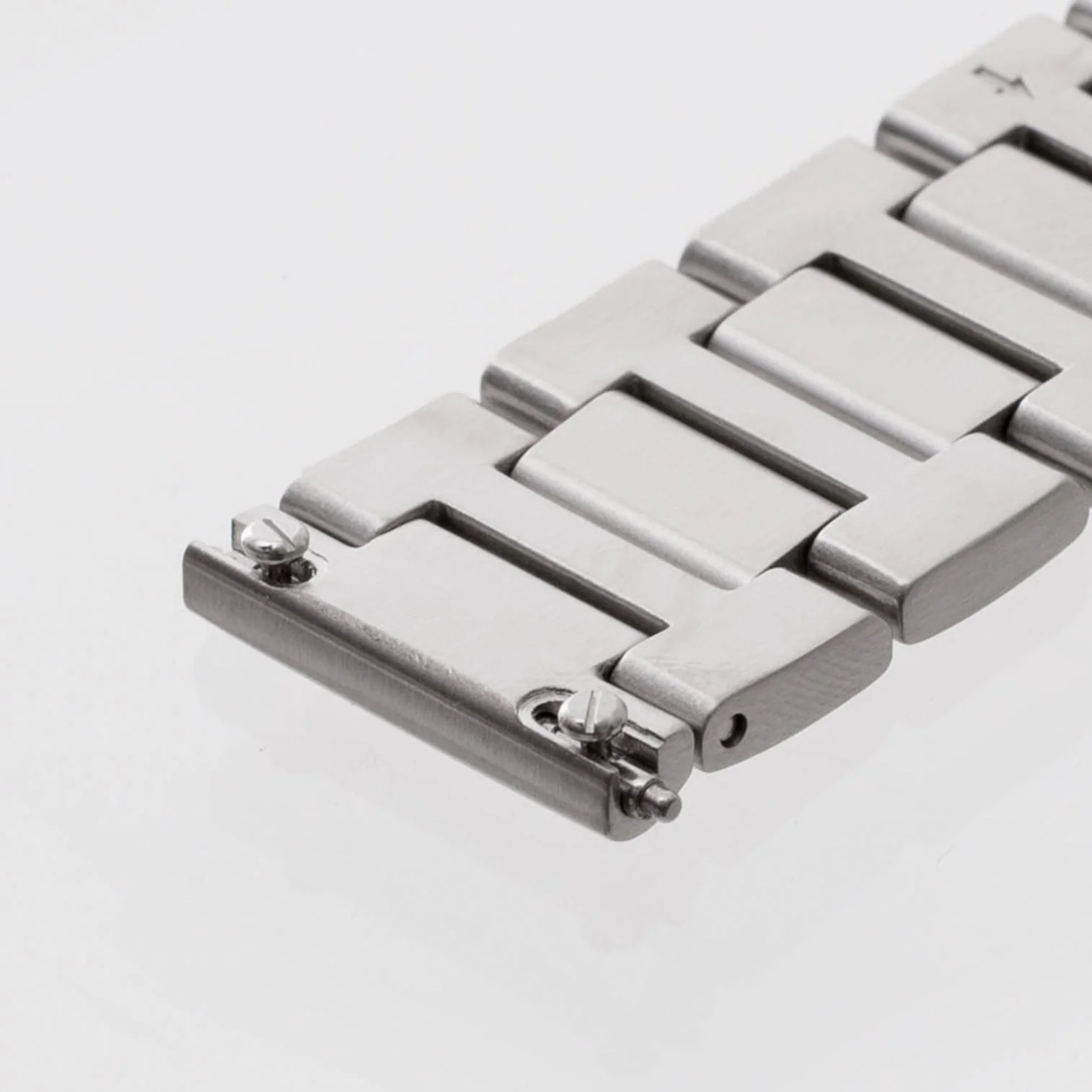 CR-01 - CHRONO WATCH WITH METAL BRACELET - Image 9