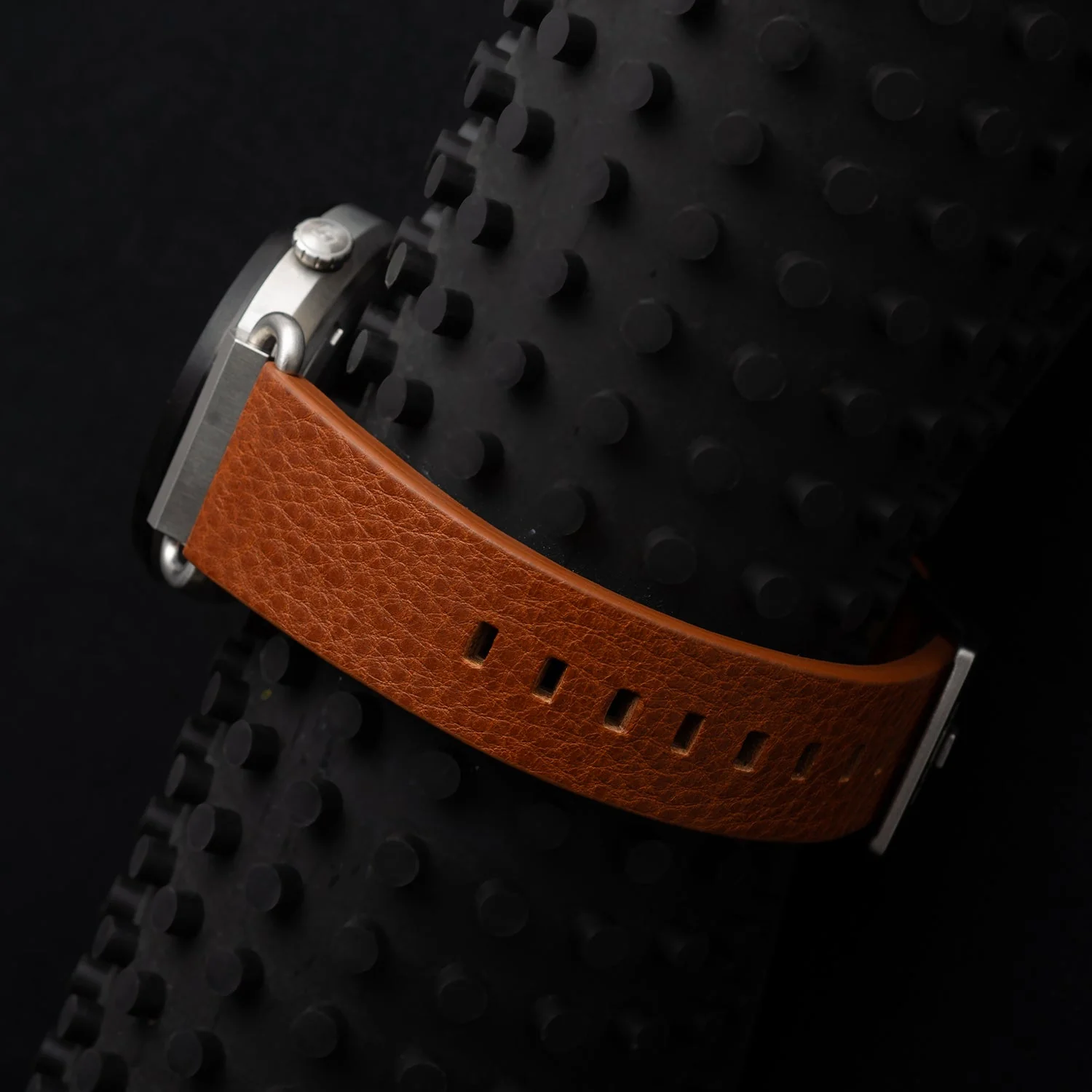 TK-01 - TREK WATCH WITH ITALIAN LEATHER STRAP - WHISKEY BROWN - Image 12