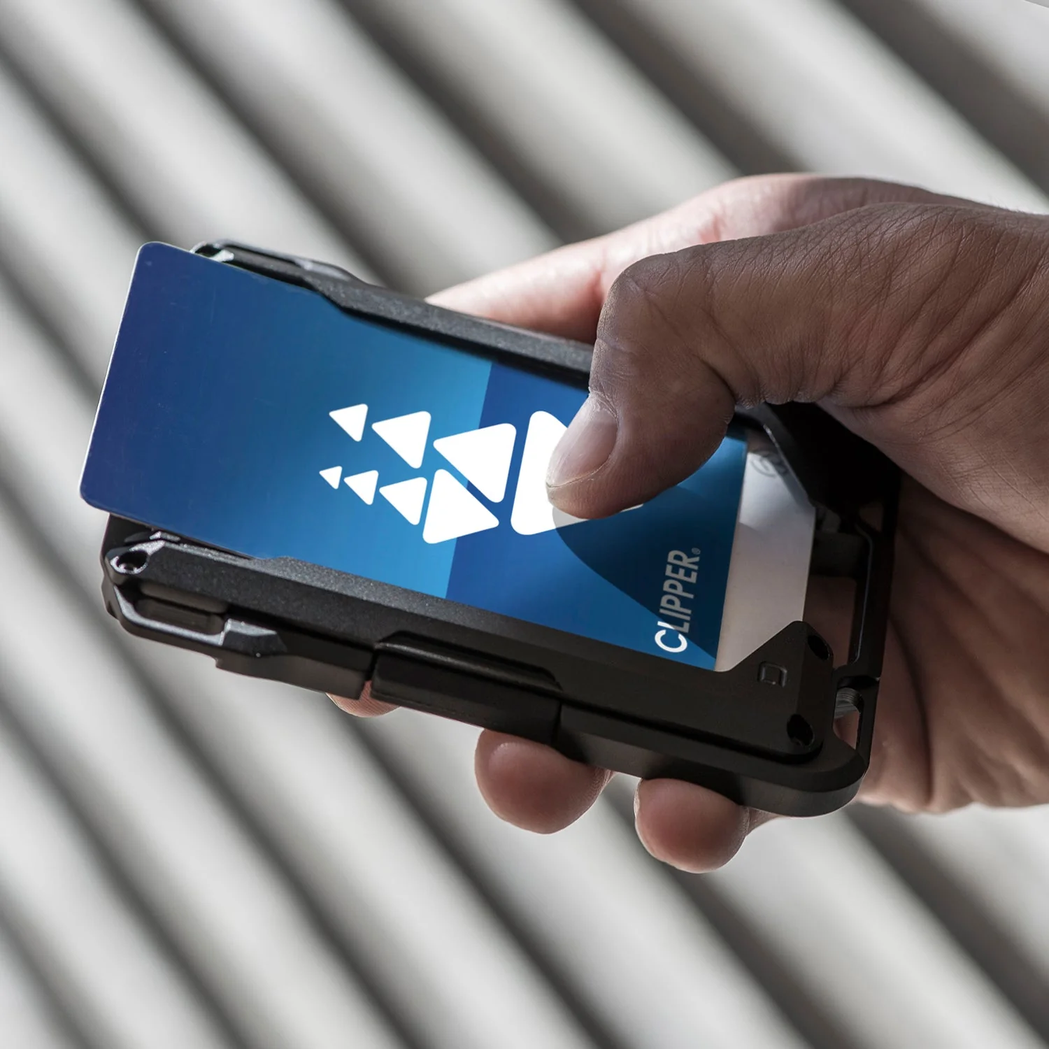 M1 MAVERICK™ RAIL WALLET - Image 23