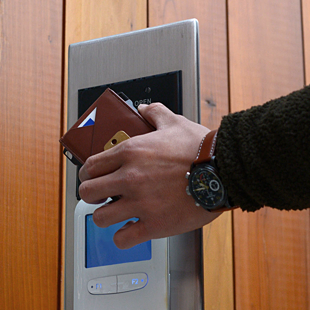 M1 MAVERICK™ BIFOLD WALLET - 4 POCKET BIFOLD LEATHER - Image 22