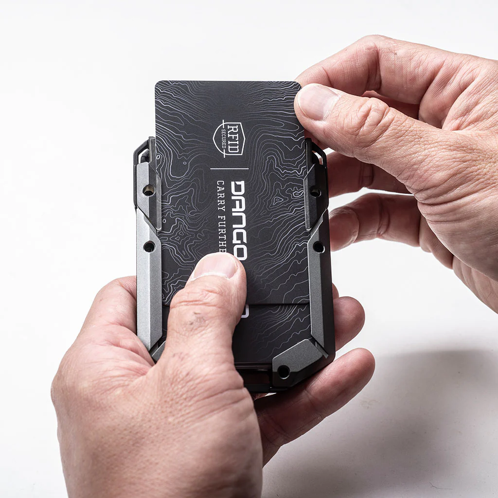 M4 MAVERICK™ RAIL WALLET - Image 9