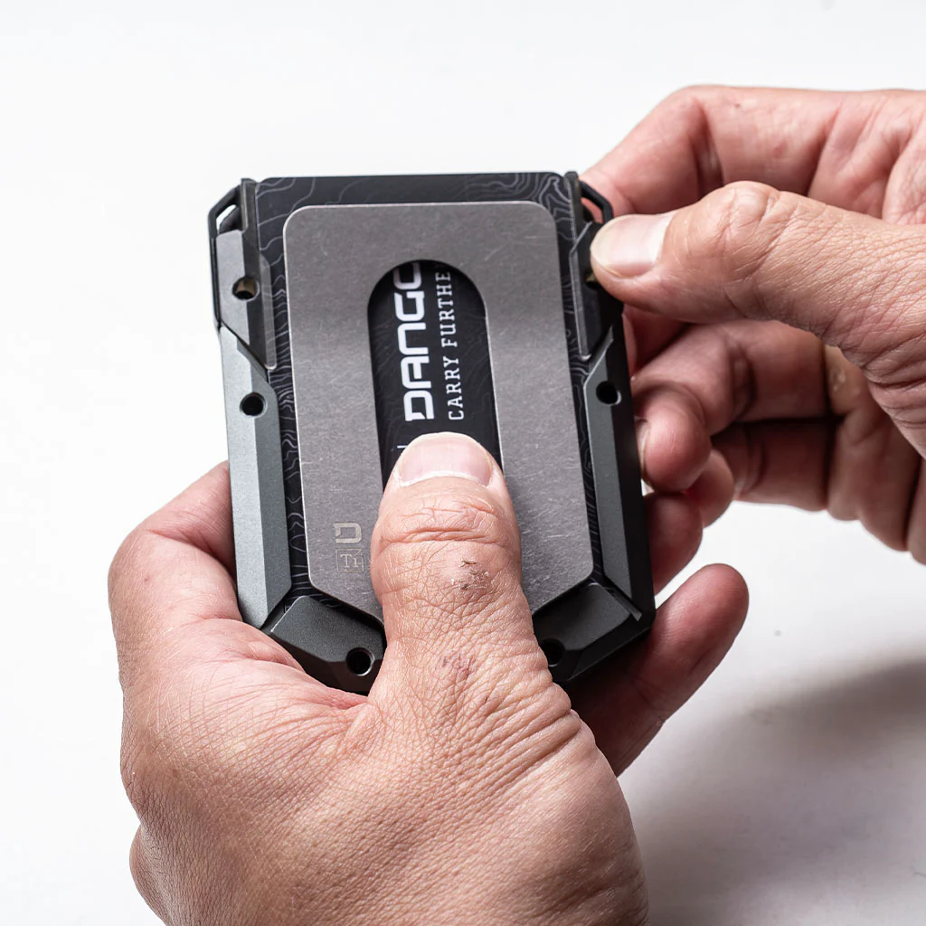 M4 Maverick™ Rail Wallet with Titanium Clip - Image 18