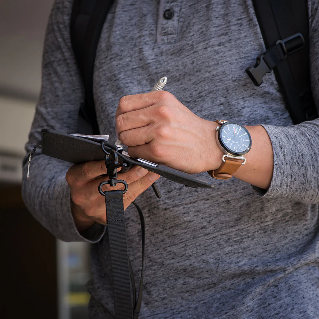 P02 PIONEER™ TRAVEL WALLET with PEN & NOTEBOOK - Image 13