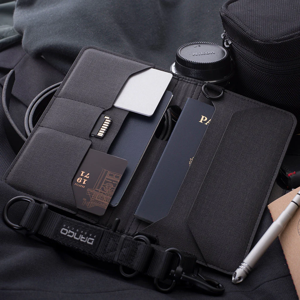 P02 PIONEER™ TRAVEL WALLET with PEN & NOTEBOOK - Image 7