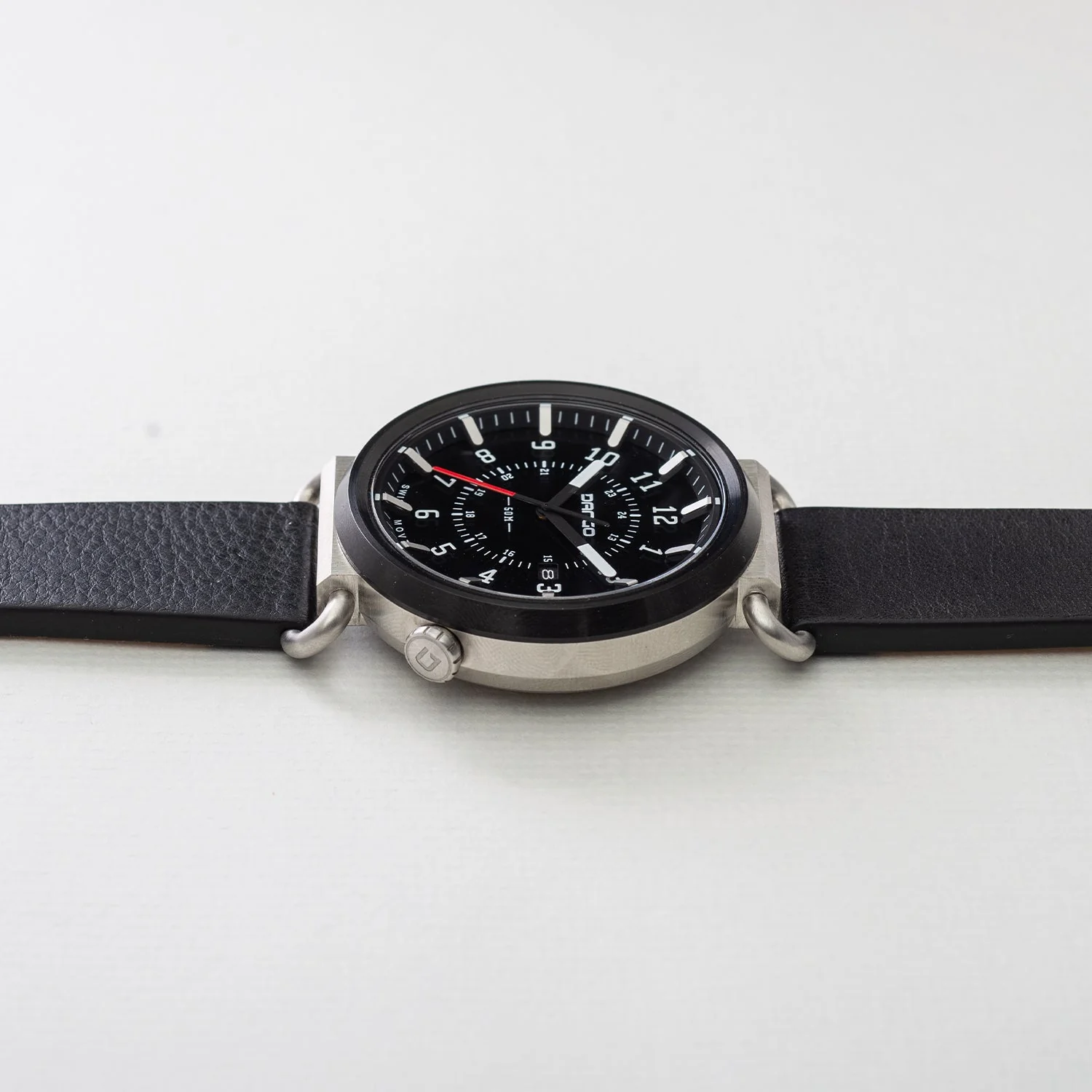 TK-01 - TREK WATCH WITH ITALIAN LEATHER STRAP - JET BLACK - Image 5