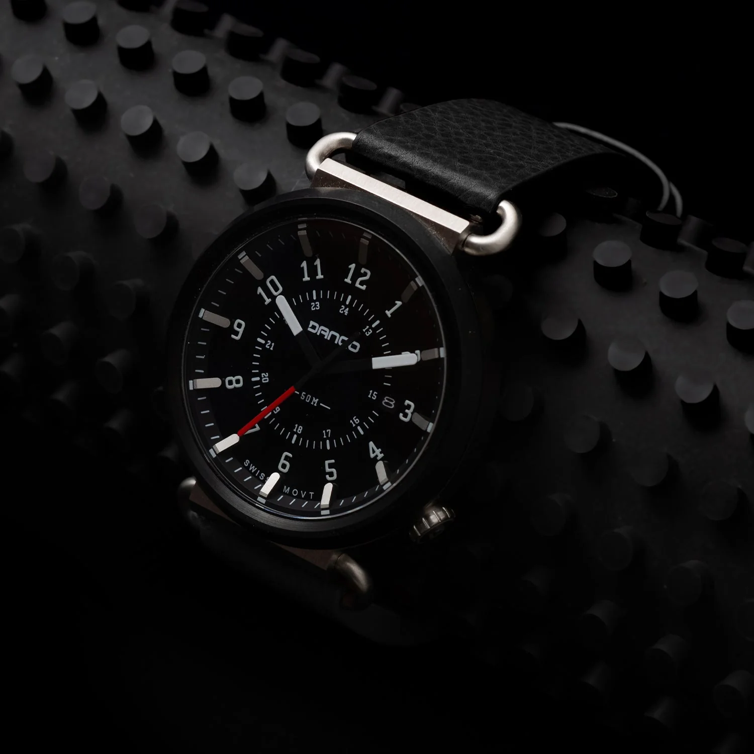 TK-01 - TREK WATCH WITH ITALIAN LEATHER STRAP - JET BLACK - Image 7